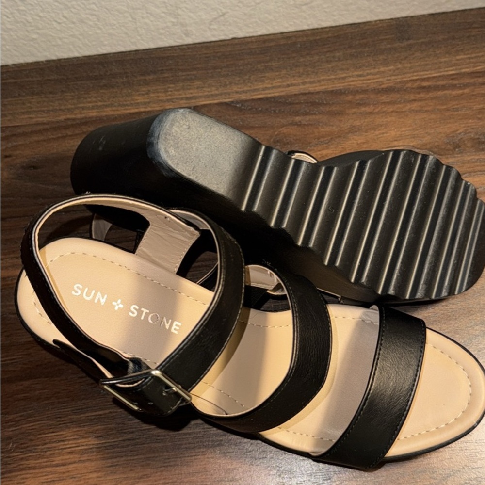 Sun + Stone Black Strappy Wedge Sandals| 9M